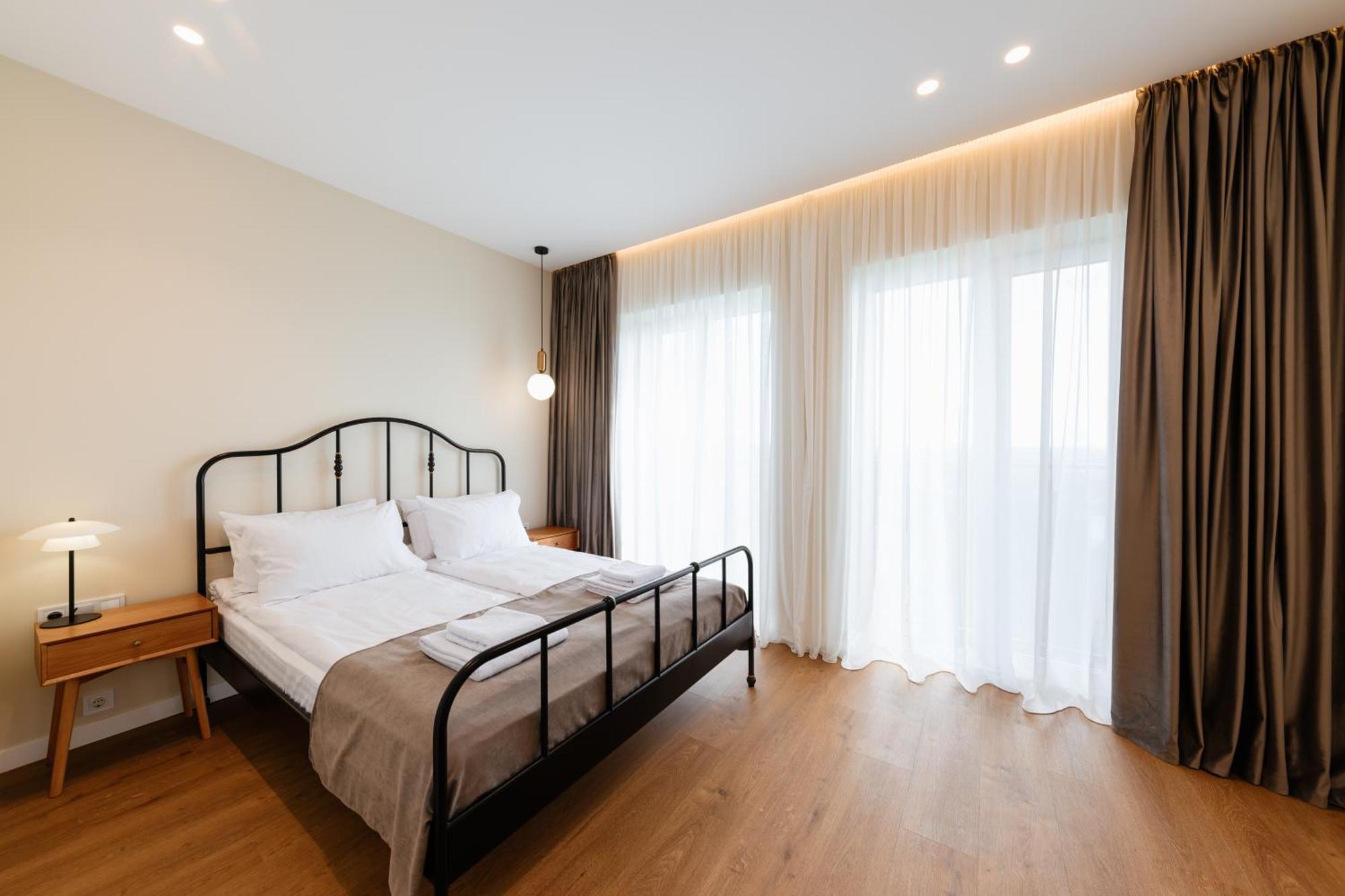 Мм Group Apartment Ungvár Kültér fotó