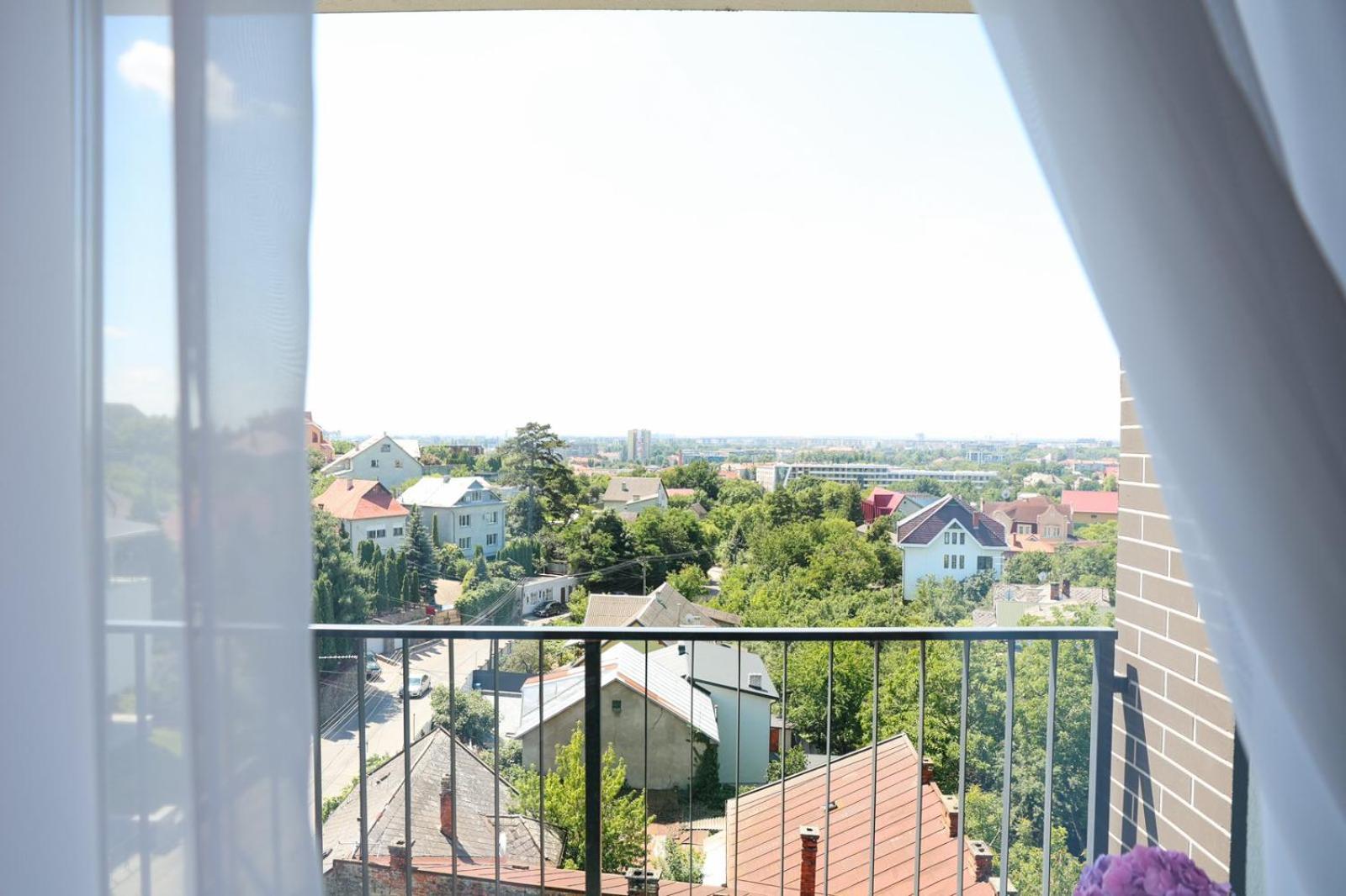 Мм Group Apartment Ungvár Kültér fotó
